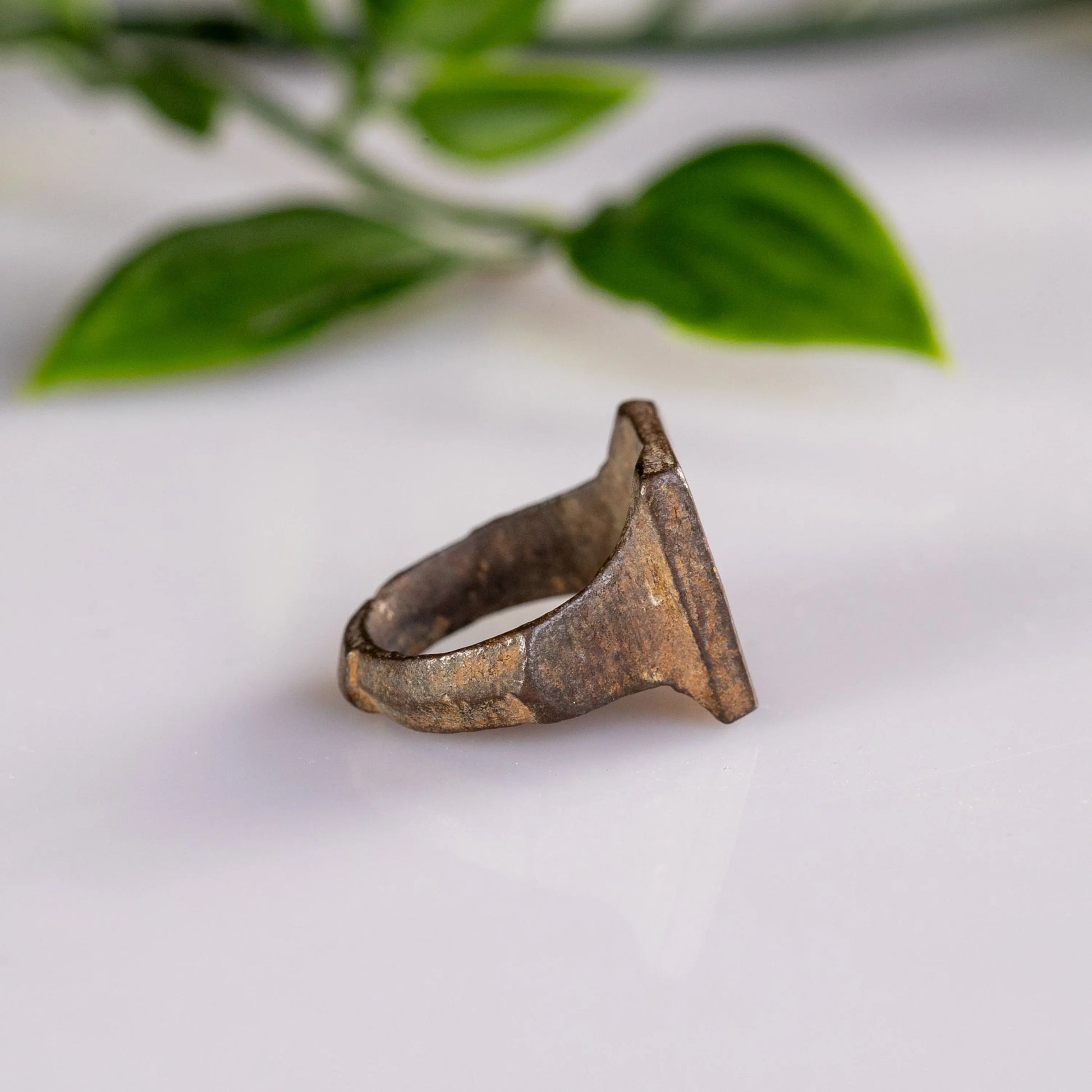 “Tetricus” – Late Roman Bronze Ring with Enamelled Square Bezel (3rd–4th Century AD) – EU 45 / US 3.25 Aurora Antiqua