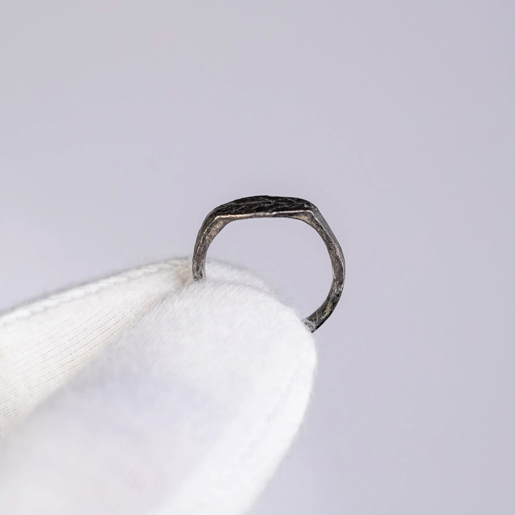 “Palmaris” – Late Roman Silver Ring with Palm Branch Motif (3rd–5th Century AD) – EU 45 / US 3.25 Aurora Antiqua