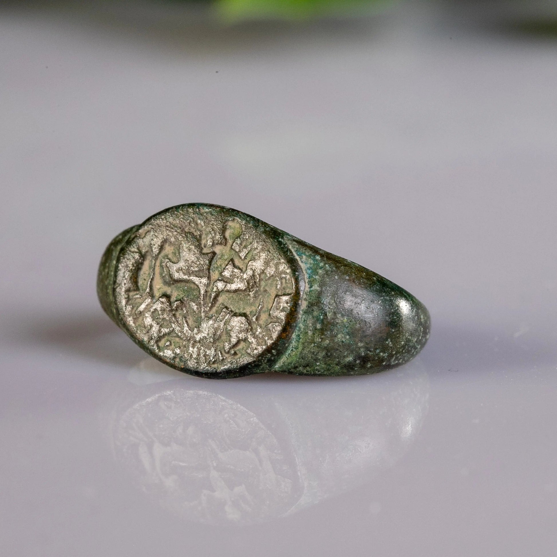 “Silvanus” – Roman Bronze Signet Ring with Hunter Scene (2nd–3rd Century AD) – EU 54 / US 7.75 Aurora Antiqua
