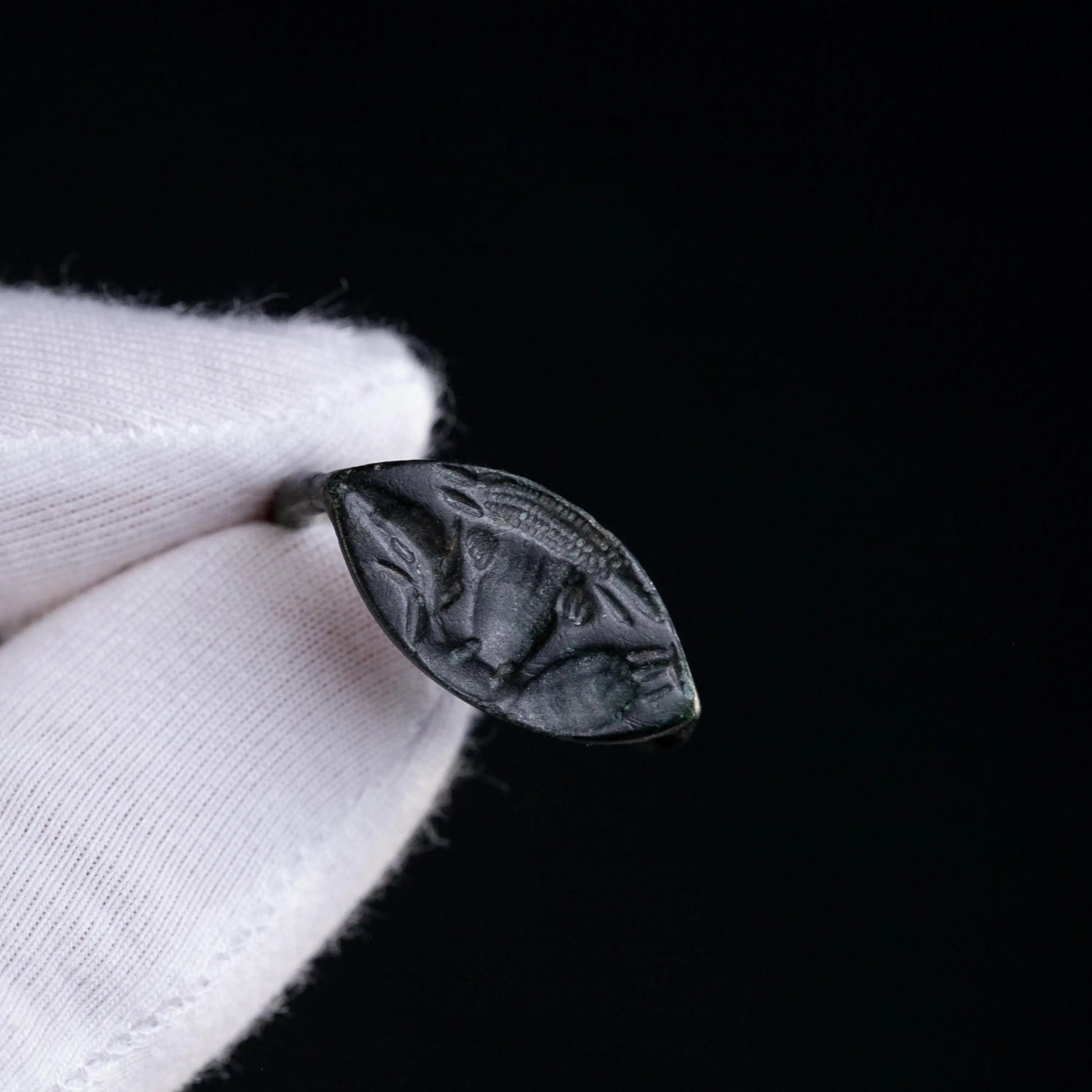 “Bouphoros” - Greek Bronze Ring (Aprox. 300 BC) EU 62 / US 10.5 Aurora Antiqua