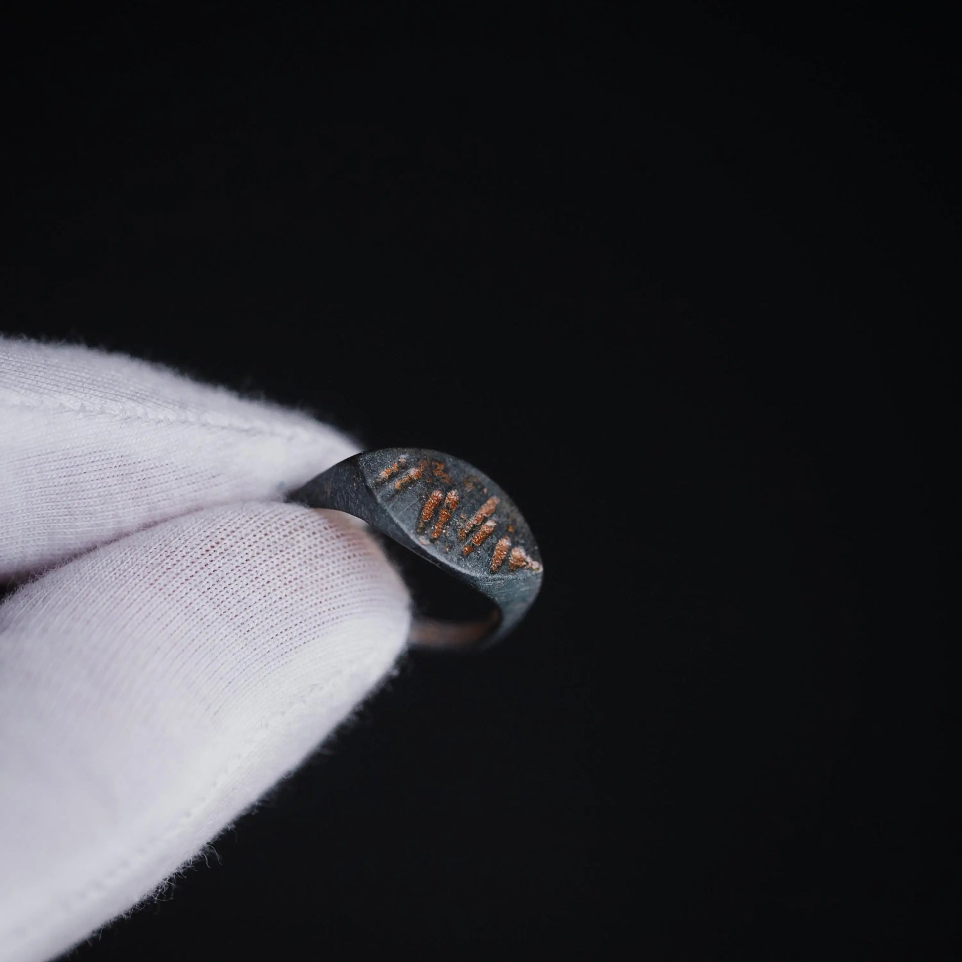 “Navicula” - Roman Bronze Ring (2nd–4th C. CE)  EU 55 / US 7.5 Aurora Antiqua