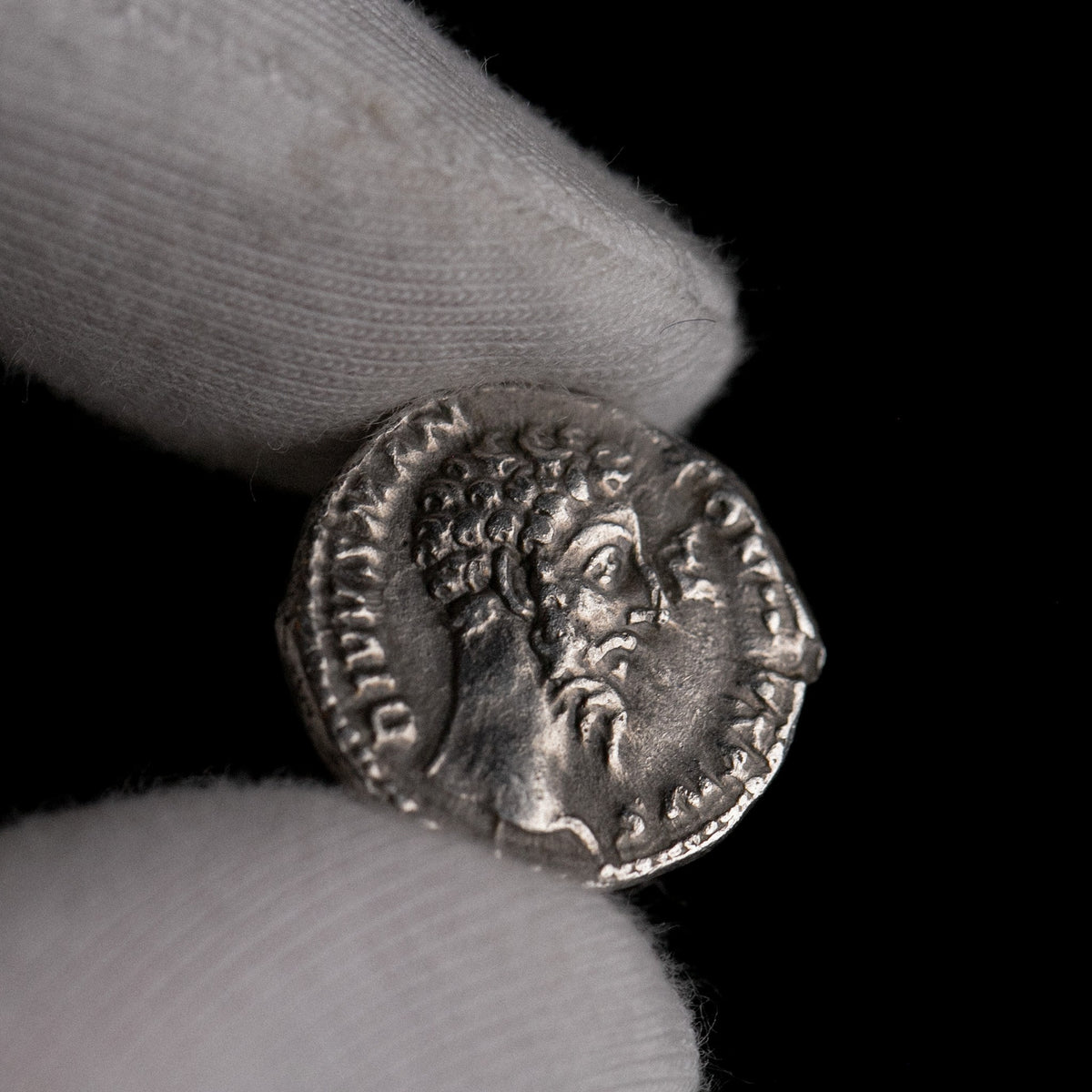 Roman Silver Denarius 'Divus Marcus Aurelius (under Commodus)' (AD 180)