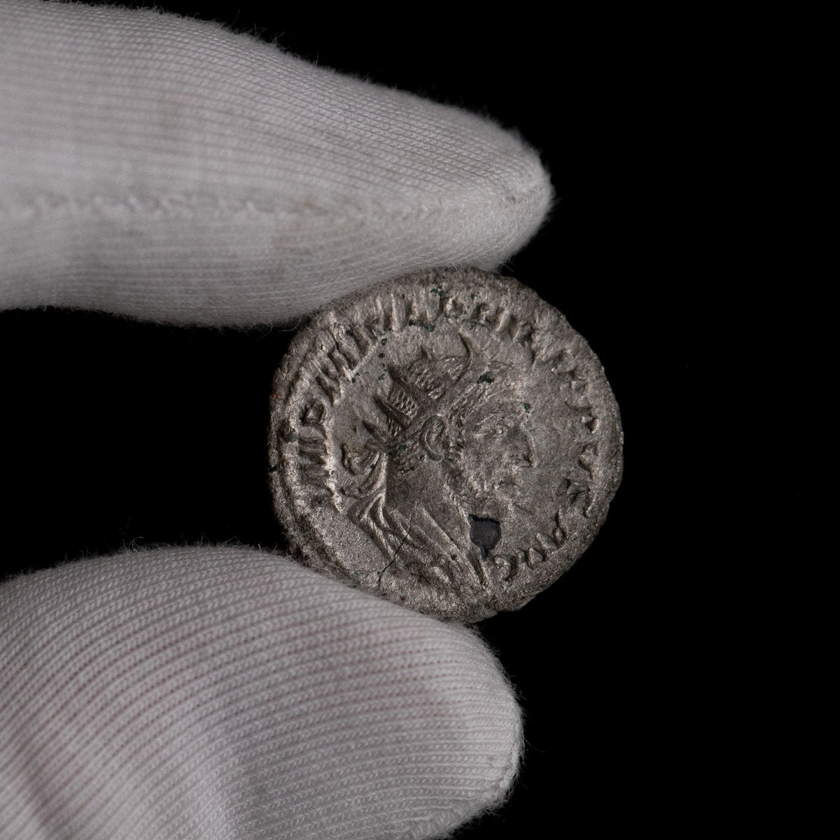 Roman Billon Antoninianus 'Philip II' (244-249 CE, RIC IV Philip I 240)