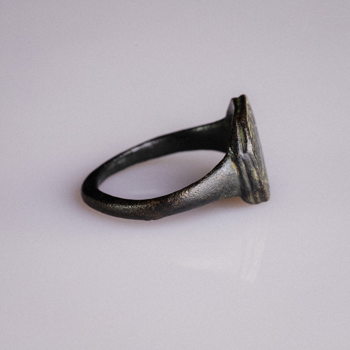 Medieval Bronze Signet Ring 'Corvin' (8th-11th c. AD) EU 57/US 8