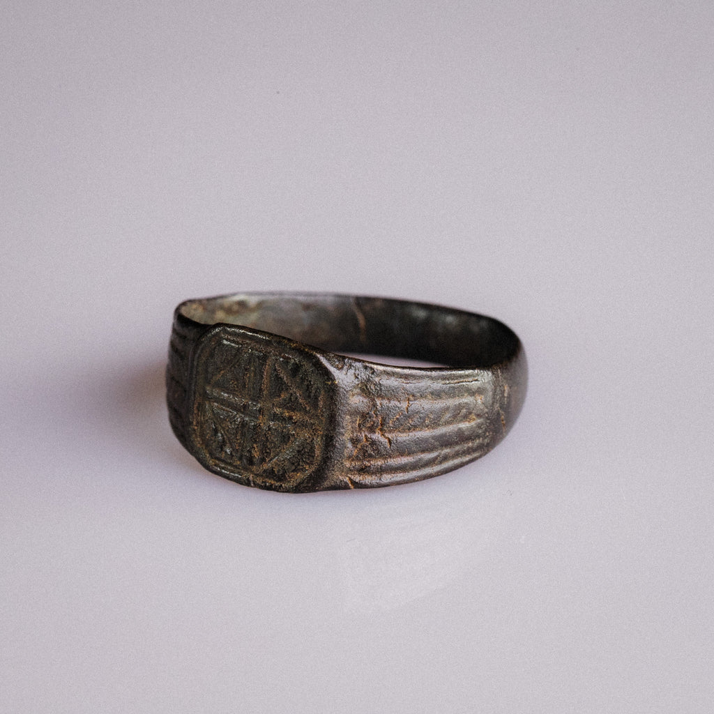 Medieval Bronze Signet Ring with Geometric Cross – “Eadric” (13th–15th century AD) – EU 61 / US 9.75