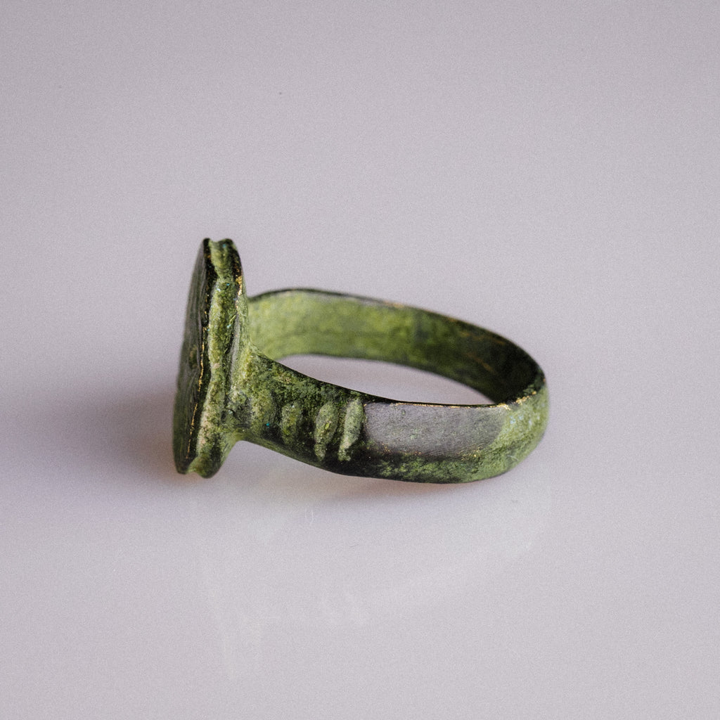 Medieval Signet Ring with Quatrefoil – “Wolfram” (13th–15th century AD) – EU 50 / US 5.25