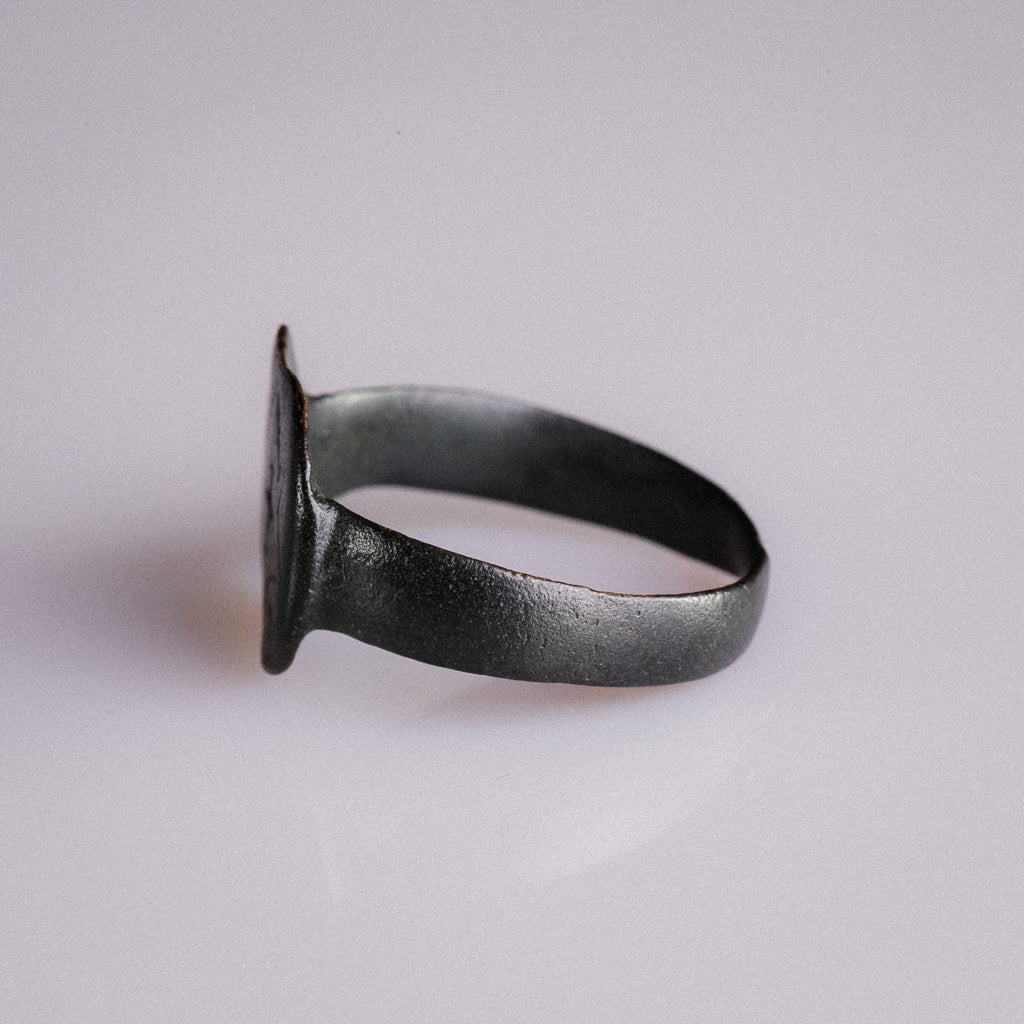 Medieval Bronze Signet Ring with Latin Cross Device – “Vigil” (11th–15th century AD) – EU 60 / US 9.25