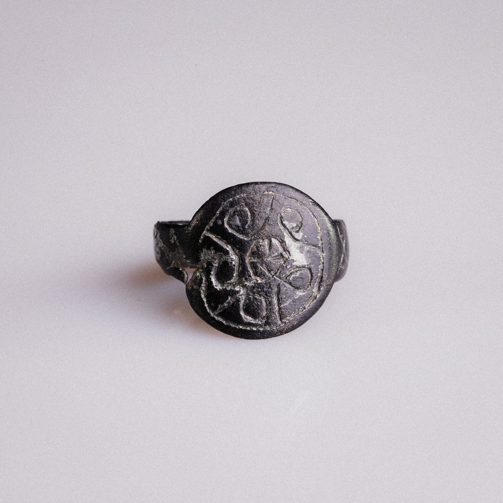 Medieval Bronze Ring – “Rotarius” (12th–14th century AD) – EU 47 / US 4.25
