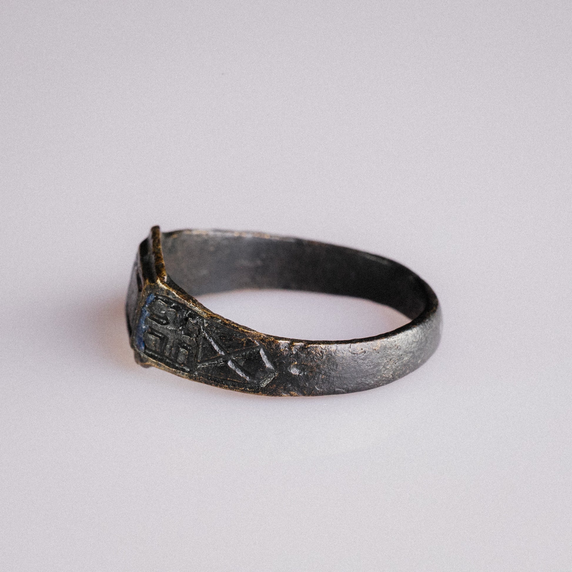Post Medieval Devotional Ring with Enamelled Cross – “Peregrinus” (17th–18th century AD) – EU 61 / US 9.75