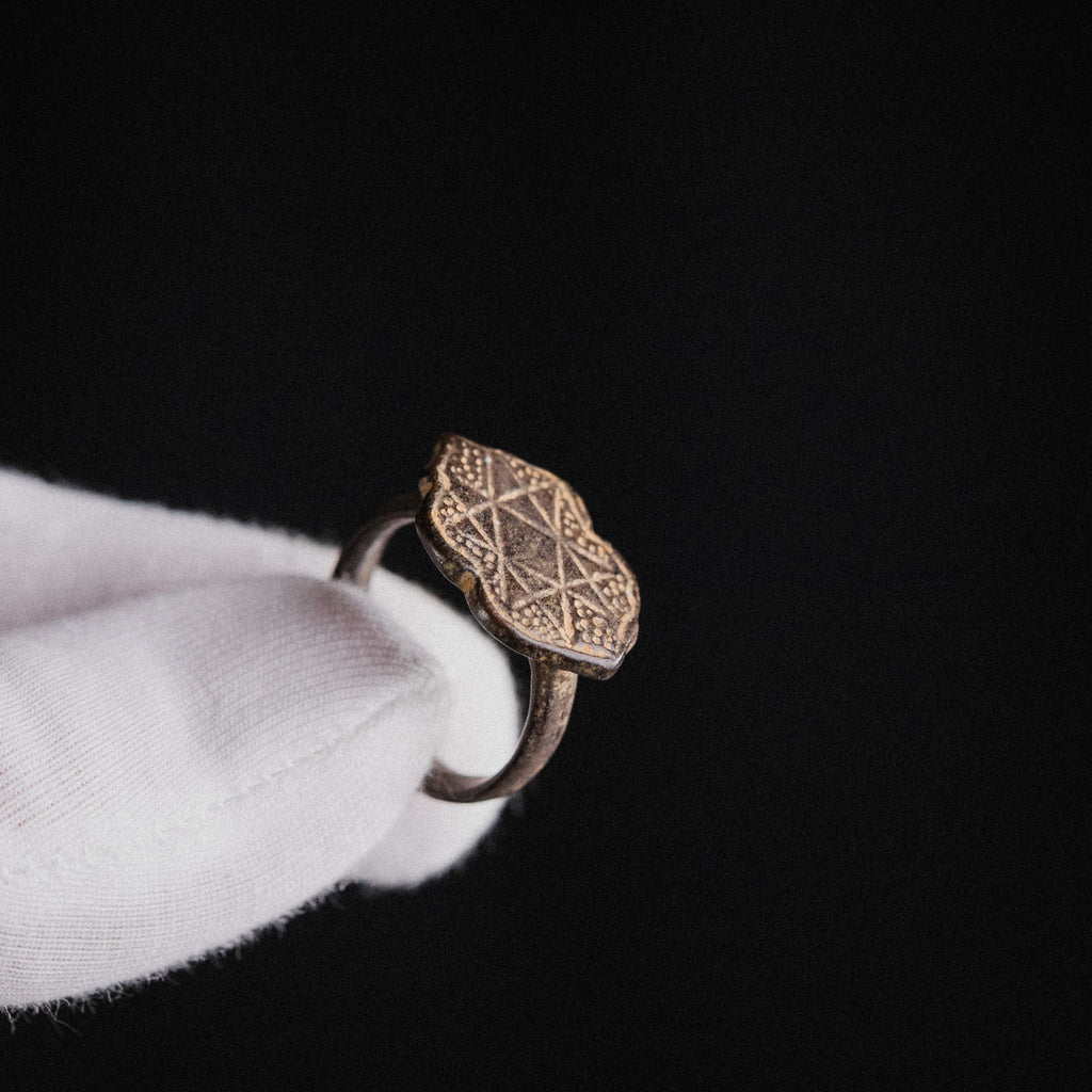 Medieval Bronze Signet Ring – “Adalric” (13th–15th century AD) – EU 56 / US 7.75