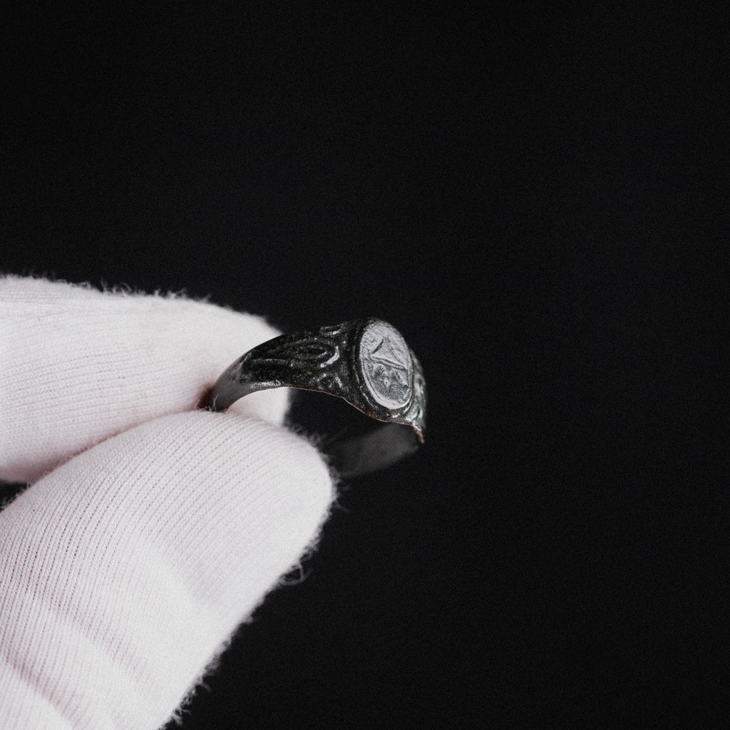 Post Medieval Ring with Merchant Mark – “Sigillum” (16th–17th century AD) – EU 57 / US 8