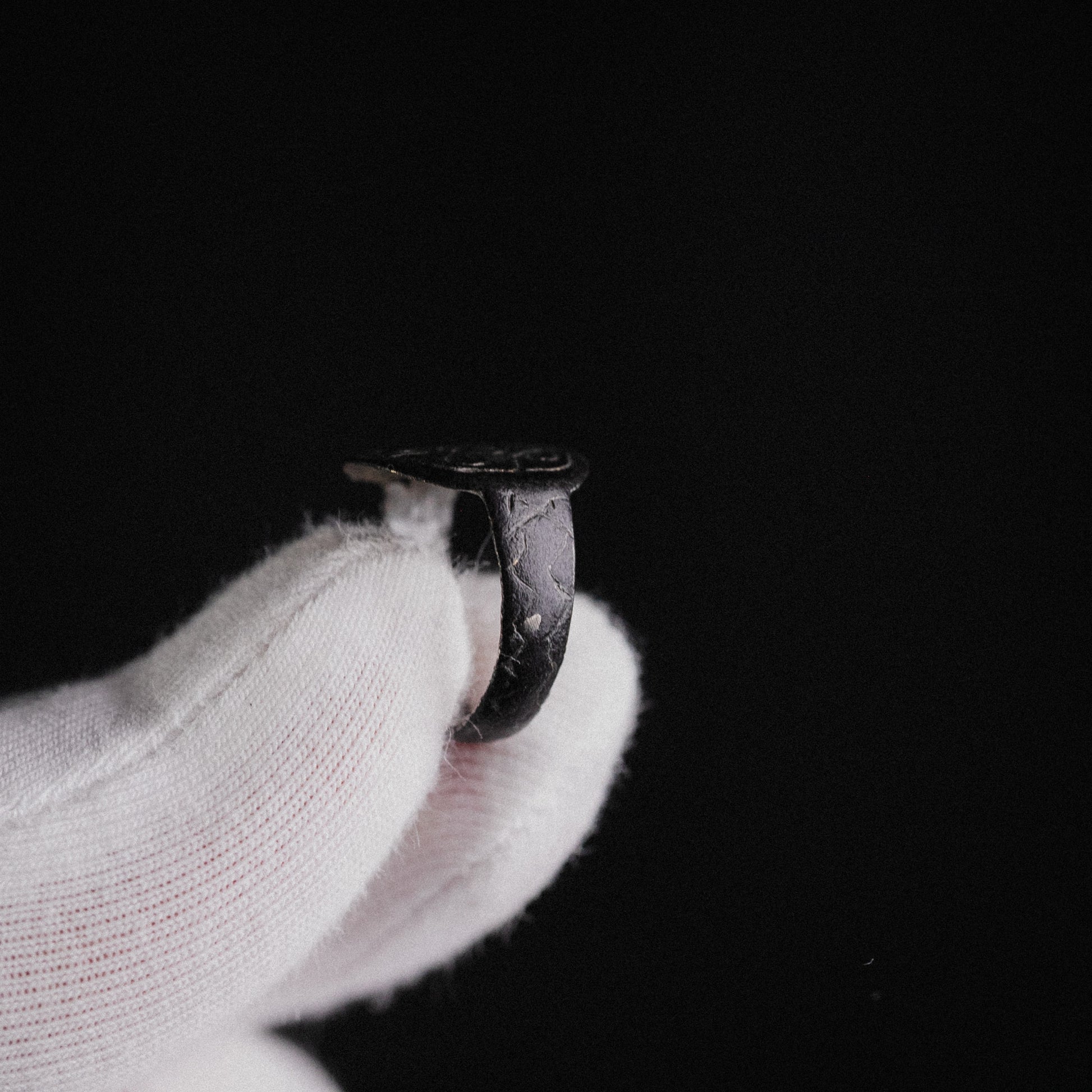 Medieval Bronze Ring – “Rotarius” (12th–14th century AD) – EU 47 / US 4.25