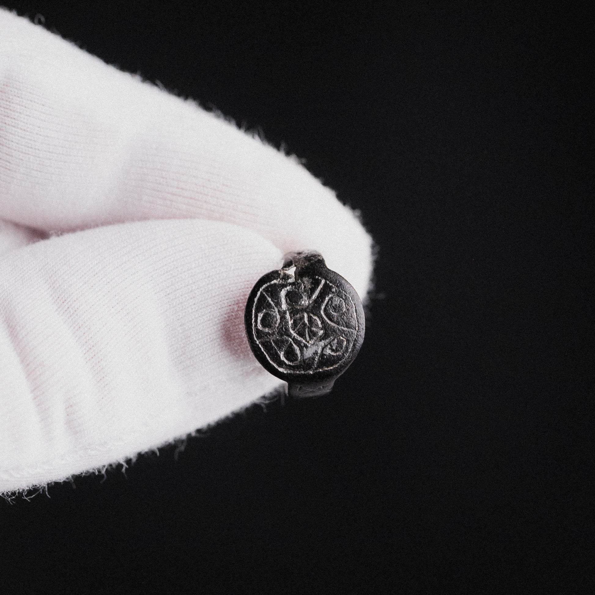 Medieval Bronze Ring – “Rotarius” (12th–14th century AD) – EU 47 / US 4.25