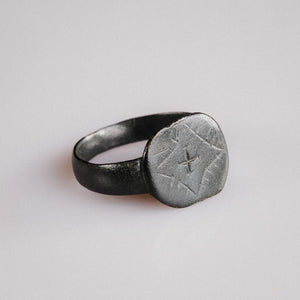 Medieval Bronze Signet Ring with Latin Cross Device – “Vigil” (11th–15th century AD) – EU 60 / US 9.25