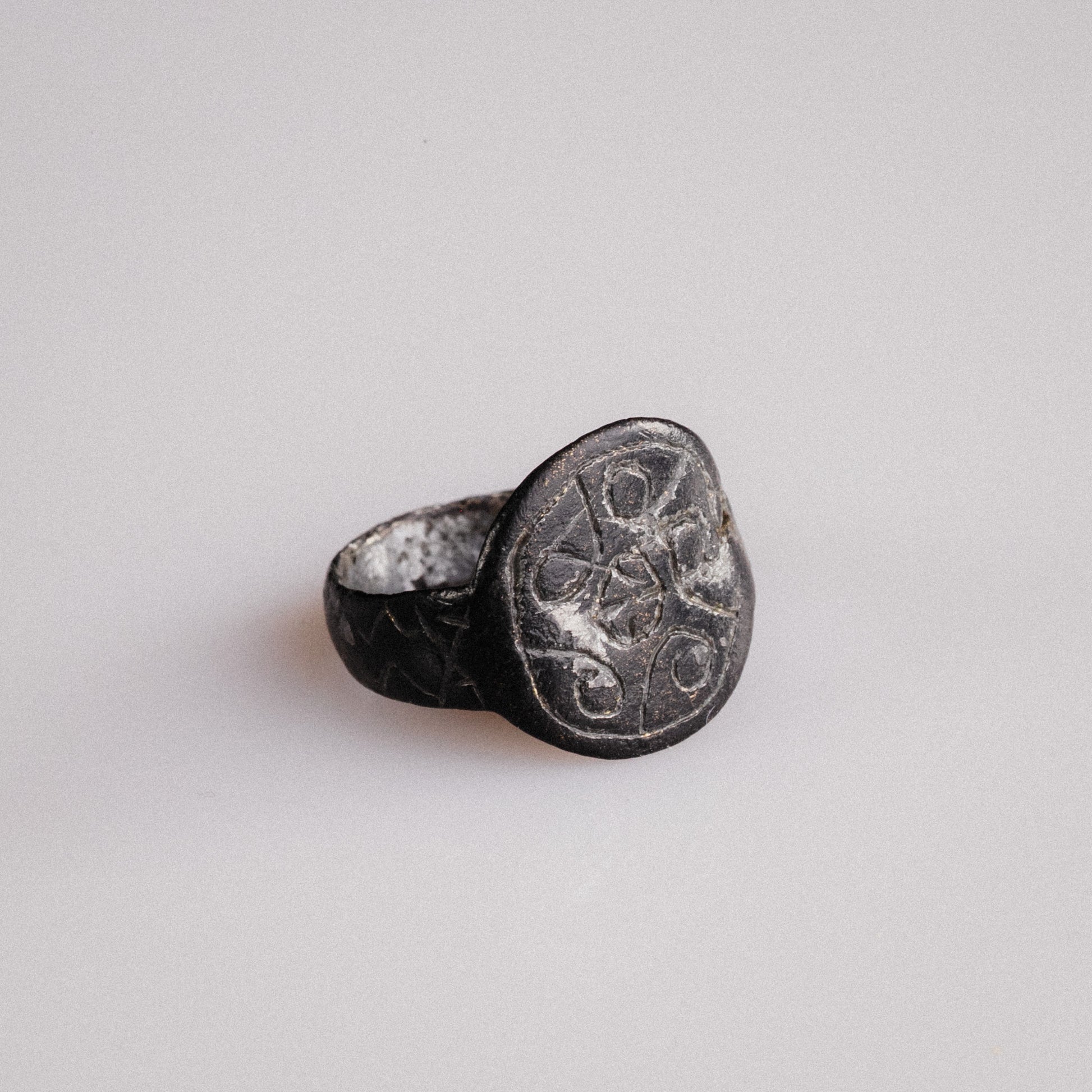 Medieval Bronze Ring – “Rotarius” (12th–14th century AD) – EU 47 / US 4.25