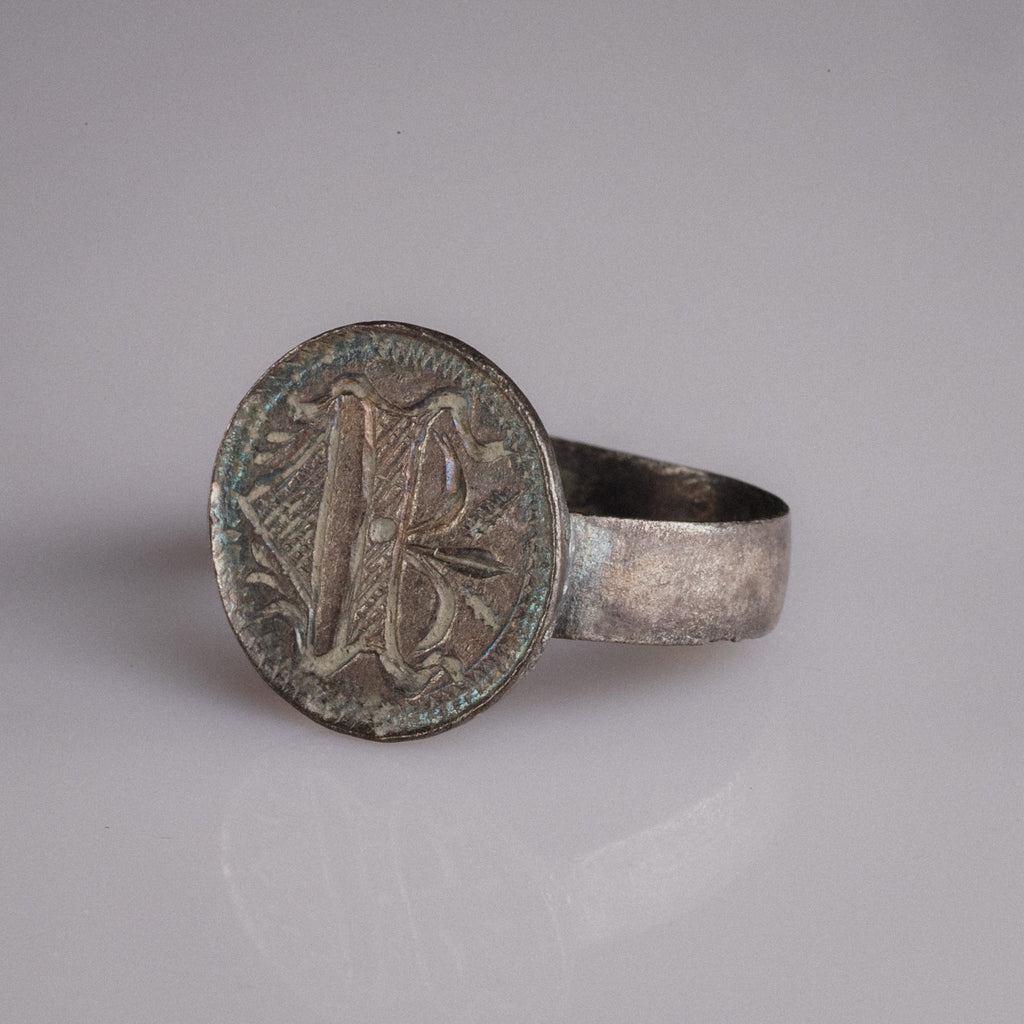 Medieval Silver Merchant Seal Ring with Heraldic Device – “Mercator” (13th century AD) – EU 68 / US 12.5