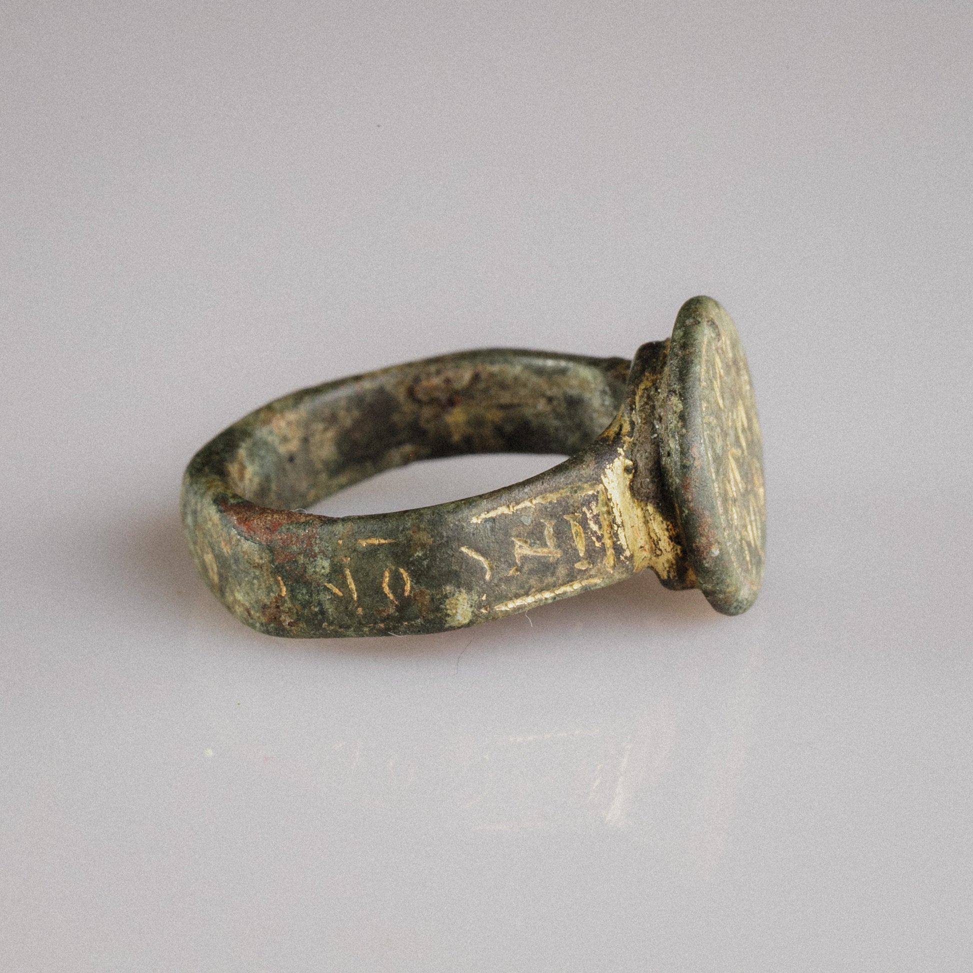 Early Byzantine Gilded Bronze Ring with Greek Inscription – “Stephanos” (5th–7th c. AD) – EU 51 / US 5.75