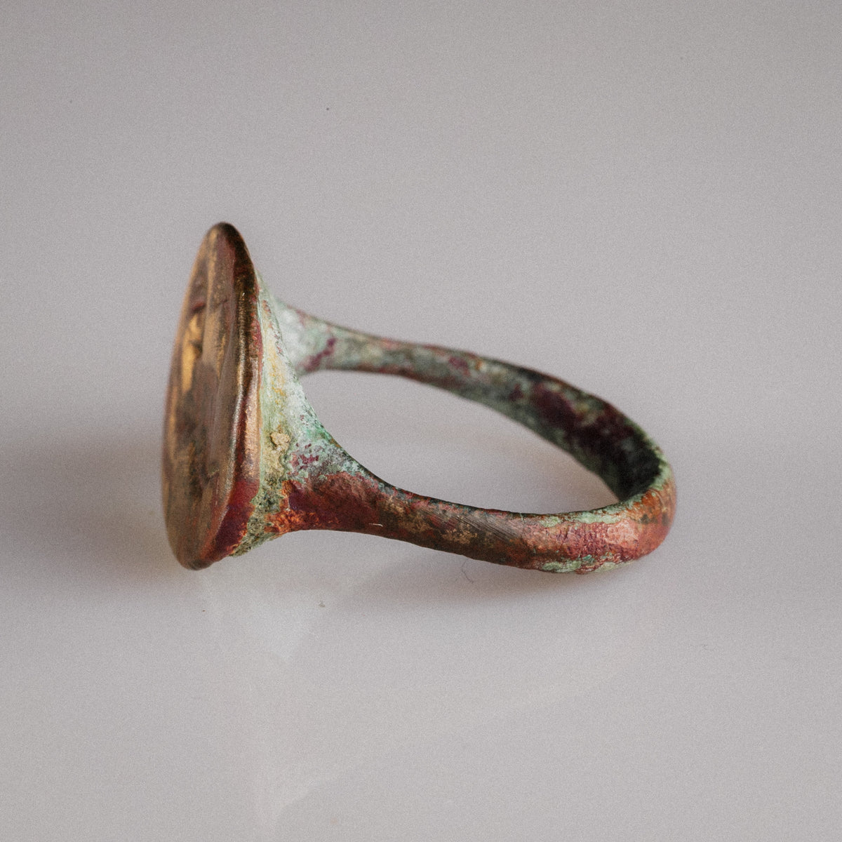 Roman Bronze Ring 'Panthera' (2nd-3rd c. AD) EU 57/US 8