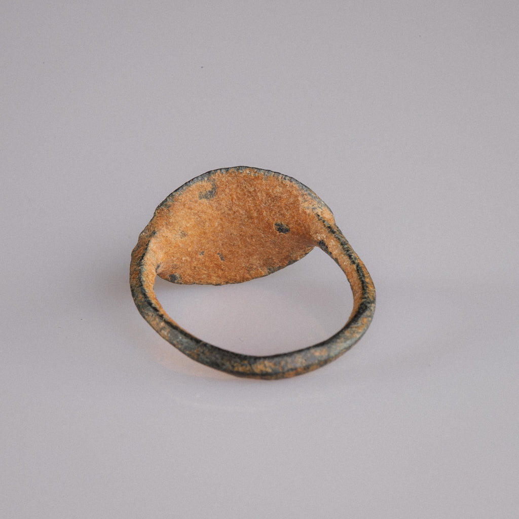 Roman Bronze Ring with Engraved Lion Motif – “Leo” (2nd–3rd century AD) – EU 49 / US 5