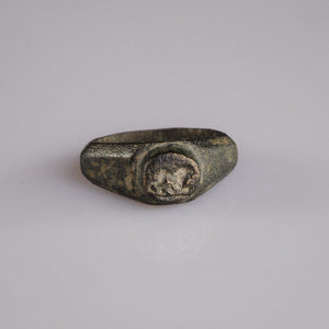 Roman Bronze Ring with Lion Motif – “Fortis” (2nd–3rd century AD) – EU 48 / US 4.5
