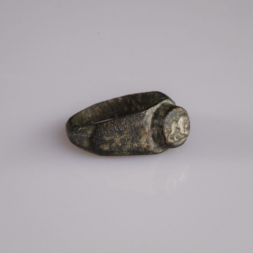 Roman Bronze Ring with Lion Motif – “Fortis” (2nd–3rd century AD) – EU 48 / US 4.5