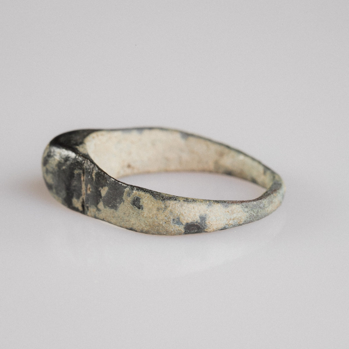 Roman Bronze Ring 'Numeria' (1st-3rd c. CE) EU 58/US 8.5