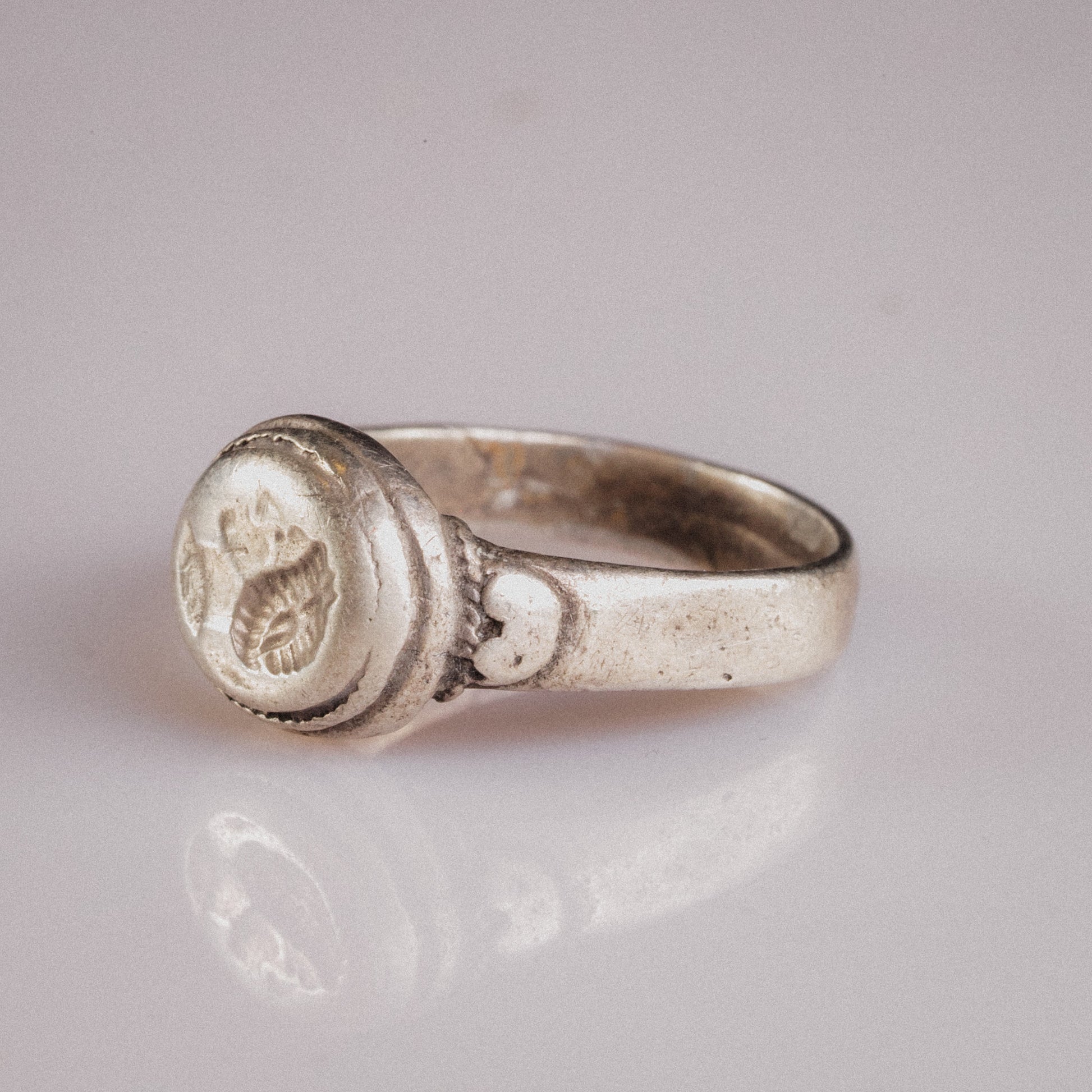 'Lavinia' - Roman Silver Portrait Ring (2nd–3rd c. CE) EU 60 / US 9,25