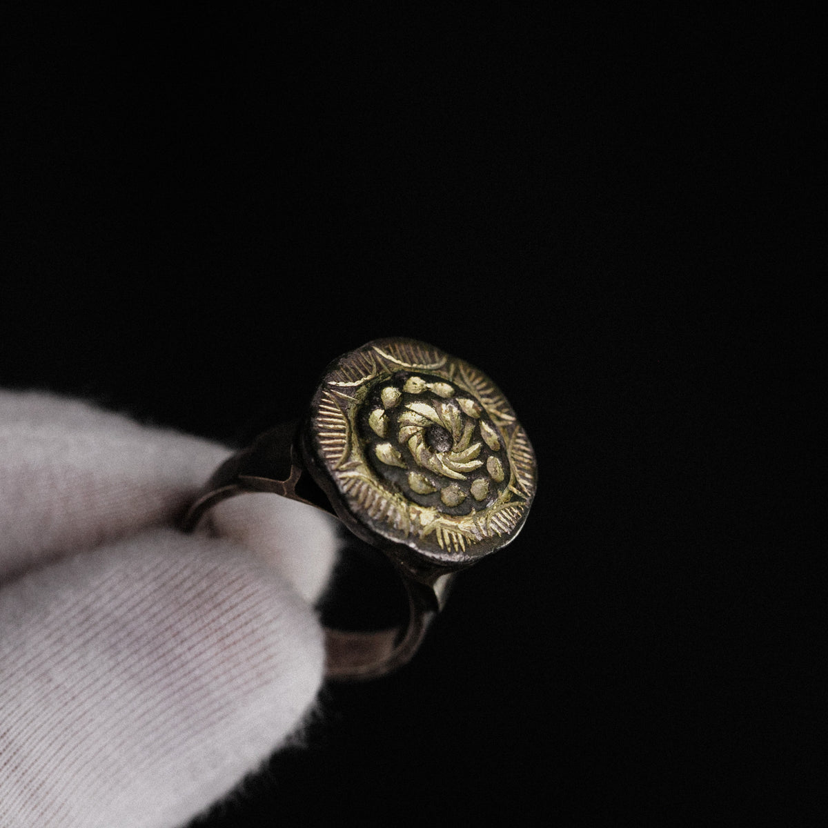 Medieval Silver Ring - 'Gulizar' (12th–13th c. CE) EU 61.5 / US 9.75