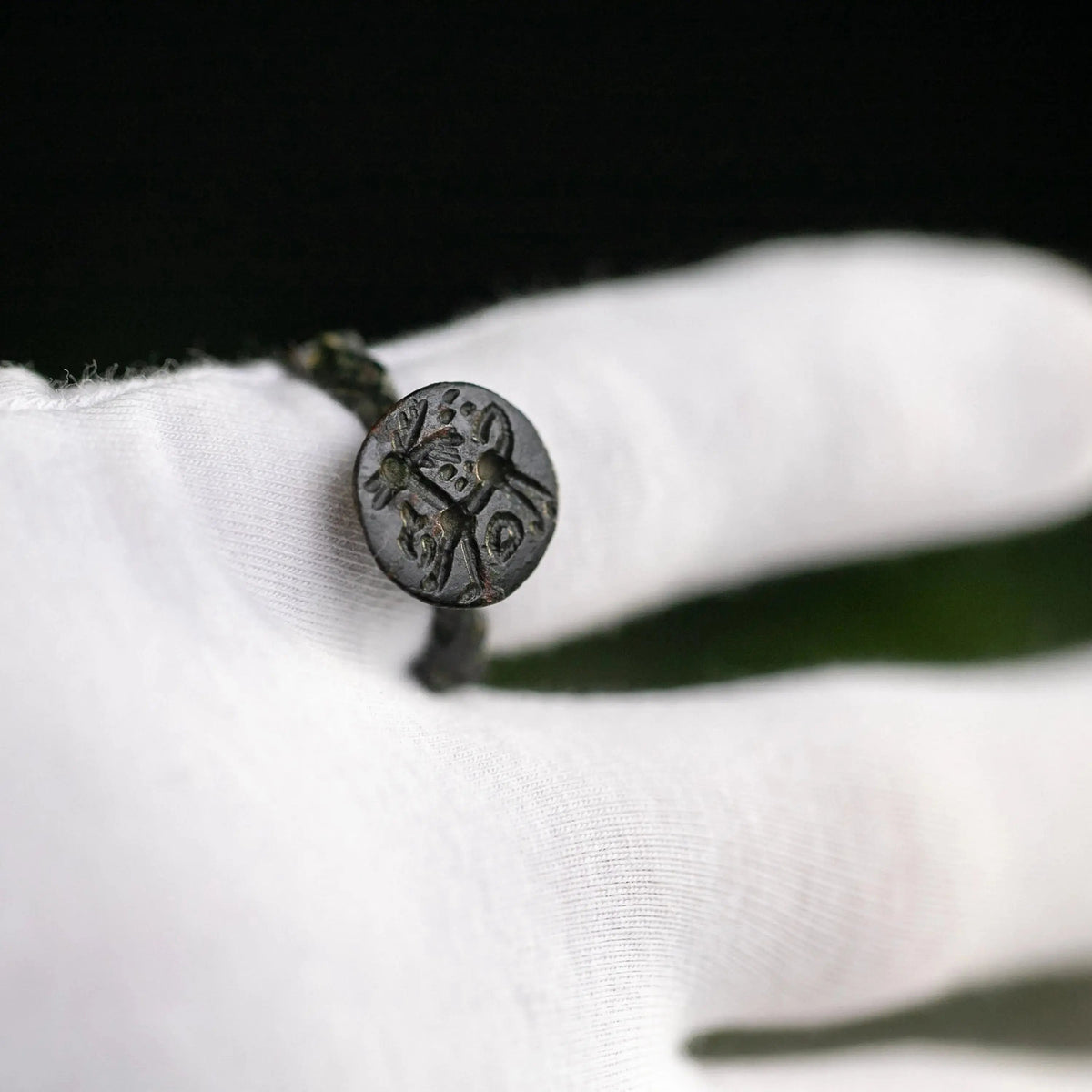 Celtic Bronze Ring 'Aidan' (3rd-1st c. BC) EU 57/US 8