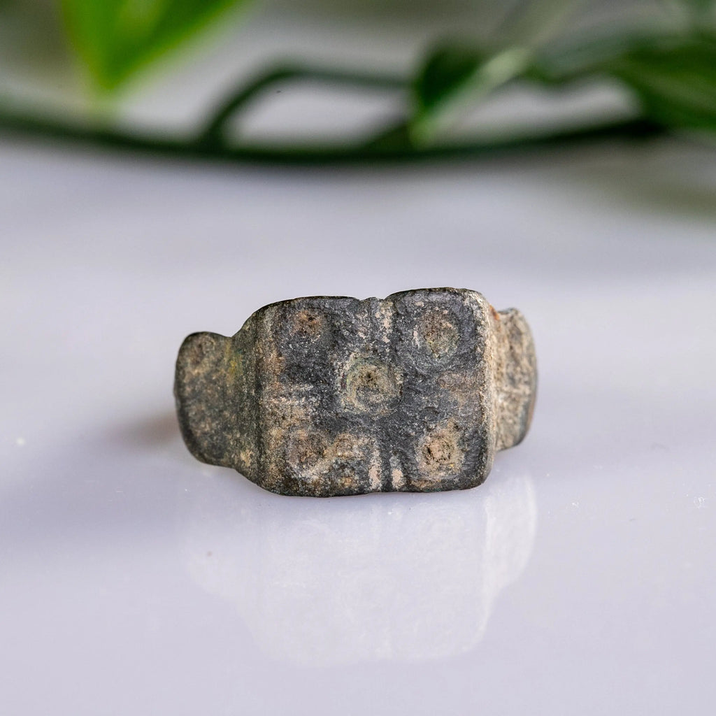 Late Roman–Early Byzantine Bronze Ring with Geometric Bezel – “Basiliskos” (3rd–6th c. AD) – EU 59 / US 8.75 - Aurora Antiqua