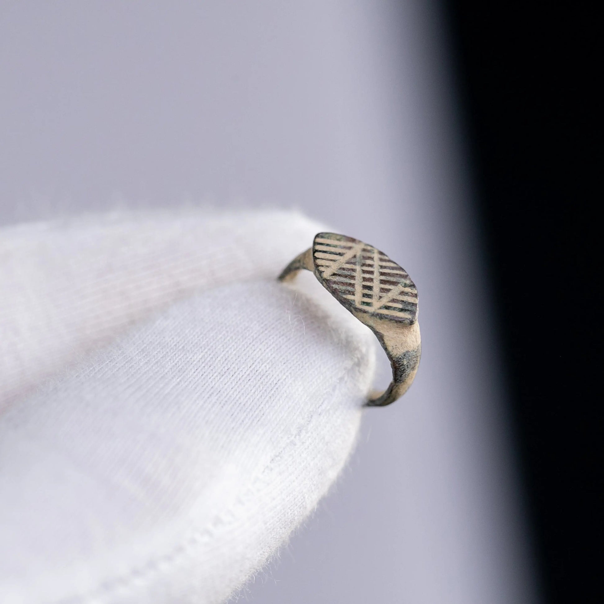 “Sigismundus” – Medieval Bronze Signet Ring (12th–15th Century AD) – EU 44 / US 3 Aurora Antiqua