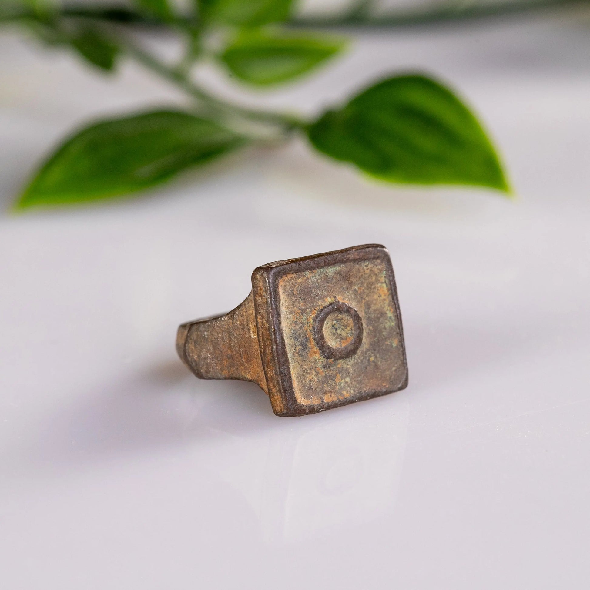“Tetricus” – Late Roman Bronze Ring with Enamelled Square Bezel (3rd–4th Century AD) – EU 45 / US 3.25 Aurora Antiqua