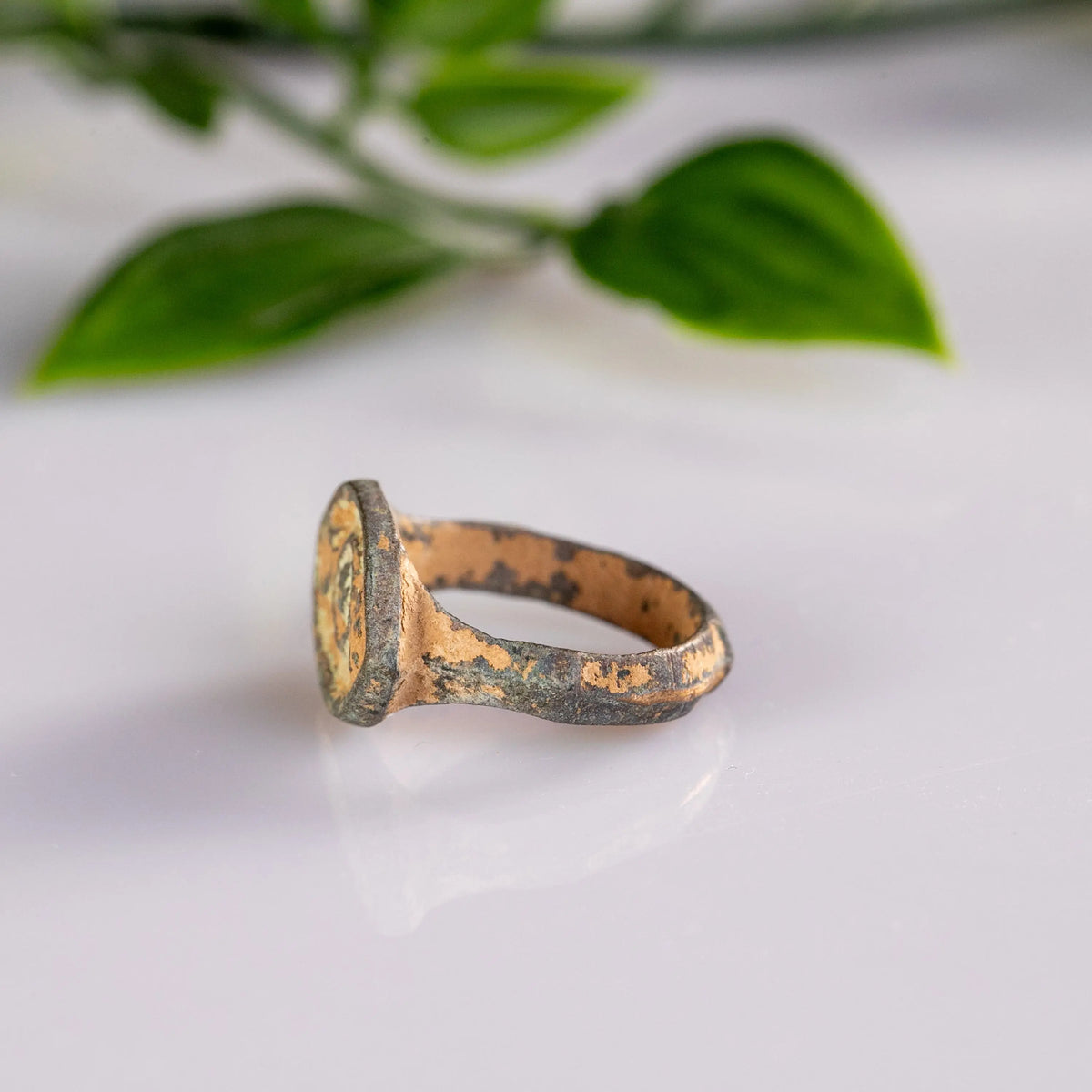 Late Roman Bronze Ring 'Vitorius' (2nd-4th c. AD) EU 51/US 5.5