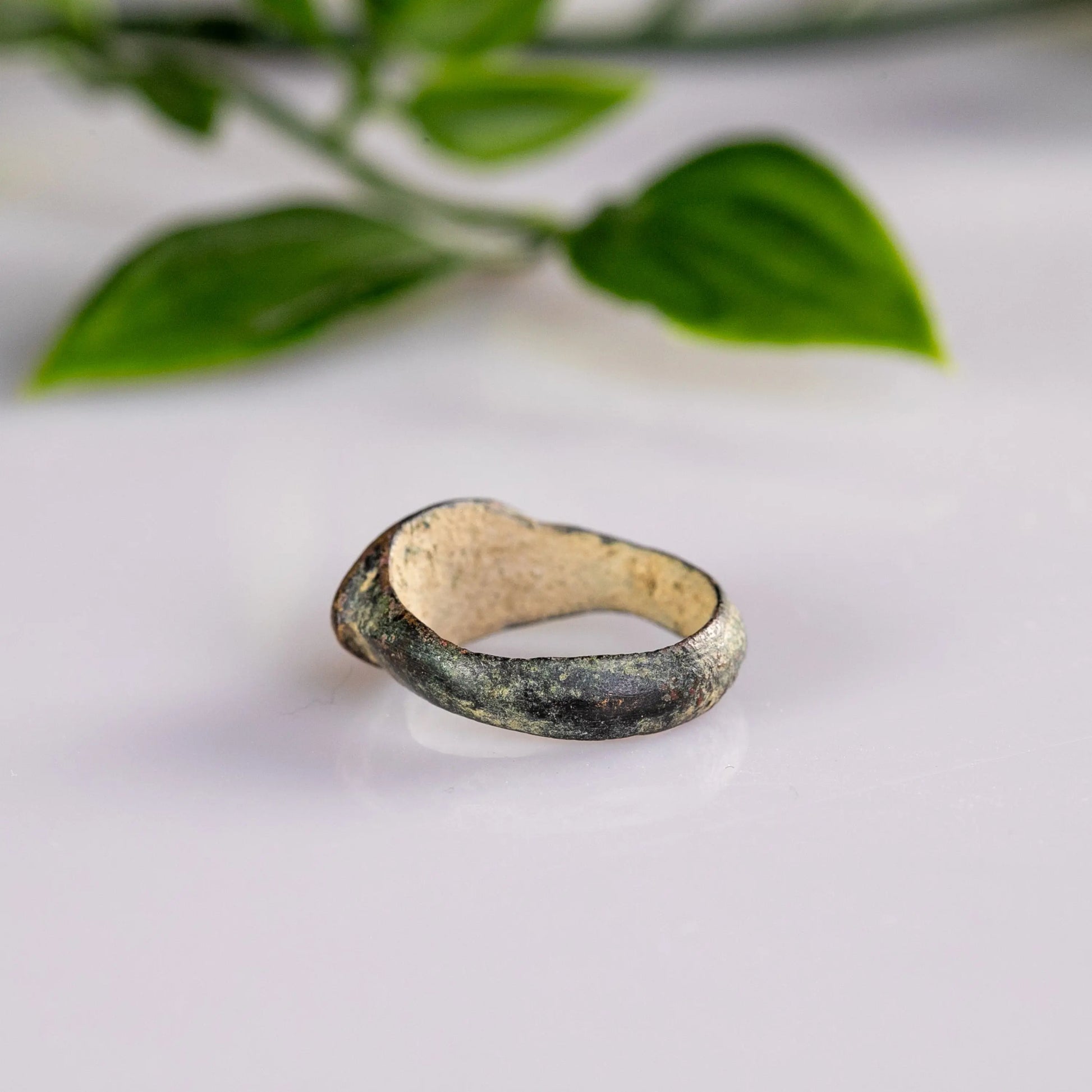 Bronze Ring with Dotted Rosette Bezel – “Faustinus” (4th–9th c. AD) – EU 46 / US 4 Aurora Antiqua