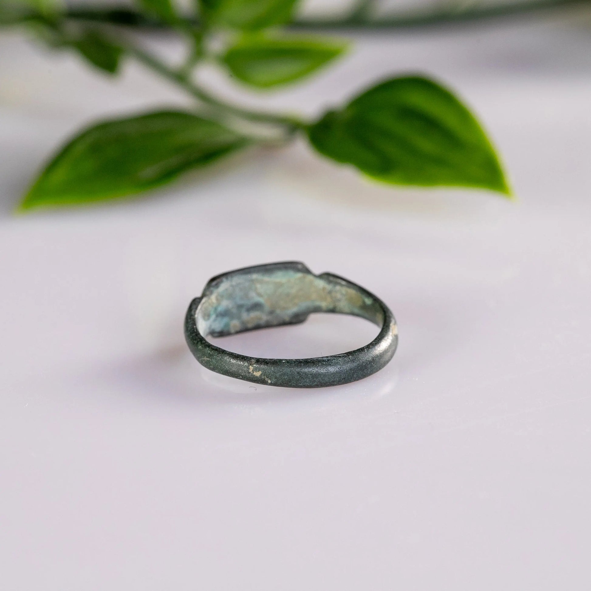 Bronze Ring with Geometric Polygonal Bezel – “Marcellus” (3rd–7th c. AD) – EU 50 / US 5.25 Aurora Antiqua