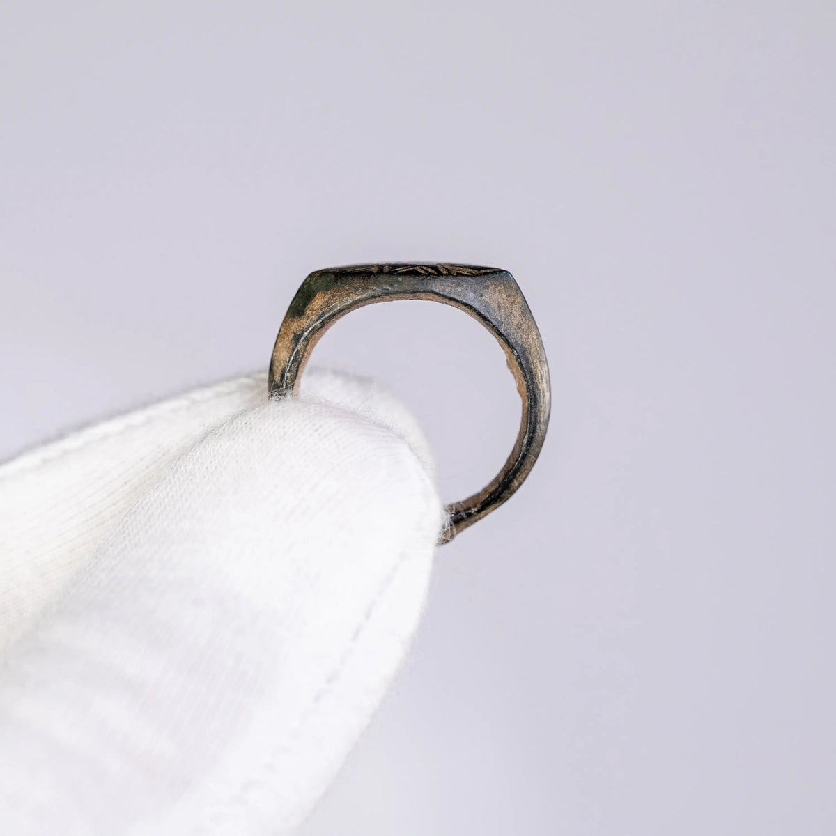Medieval Bronze Ring 'Sigisbert' (10th-13th c. AD) EU 51/US 5.75