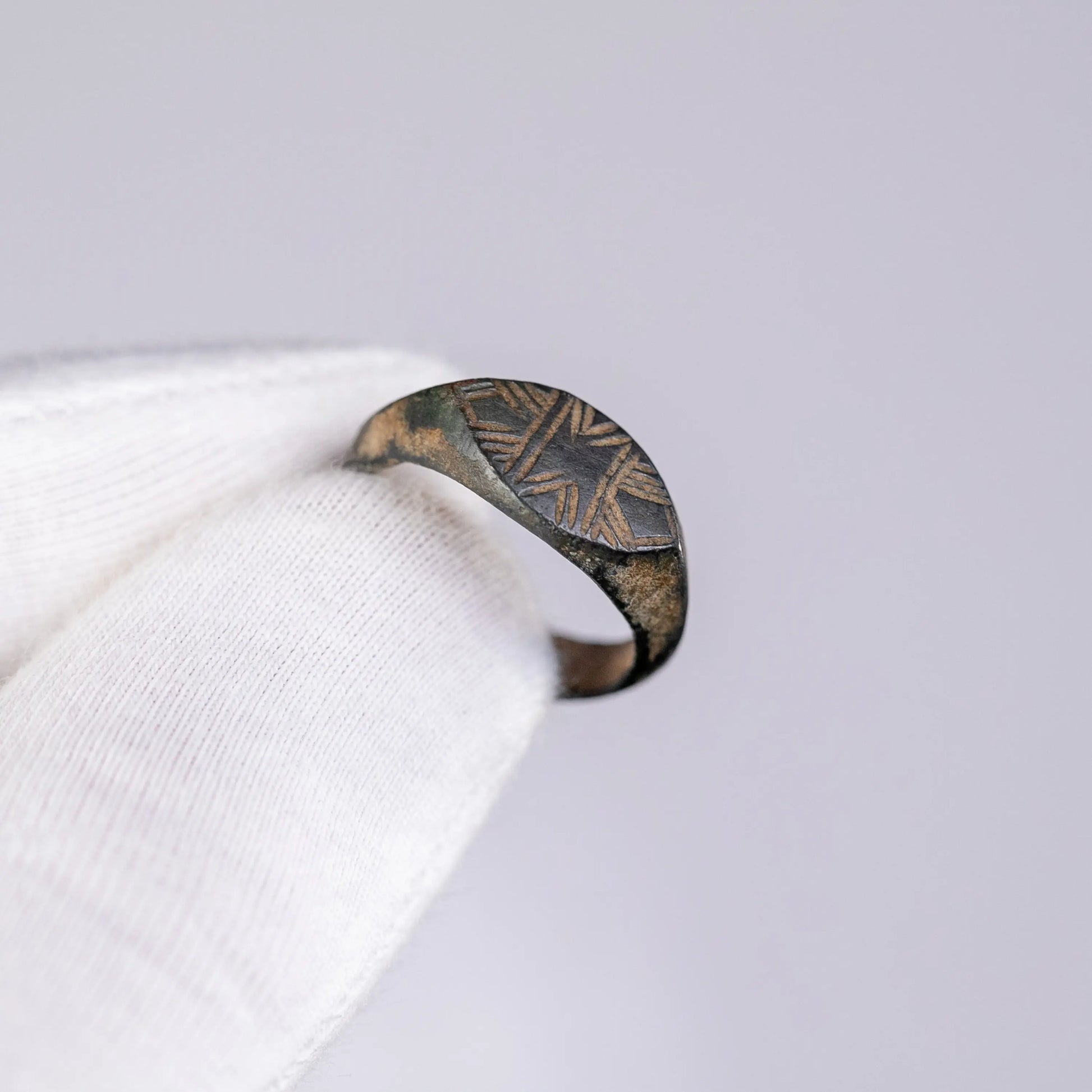 “Sigisbert” – Medieval Bronze Ring (10th–13th Century AD) – EU 51 / US 5.75 Aurora Antiqua