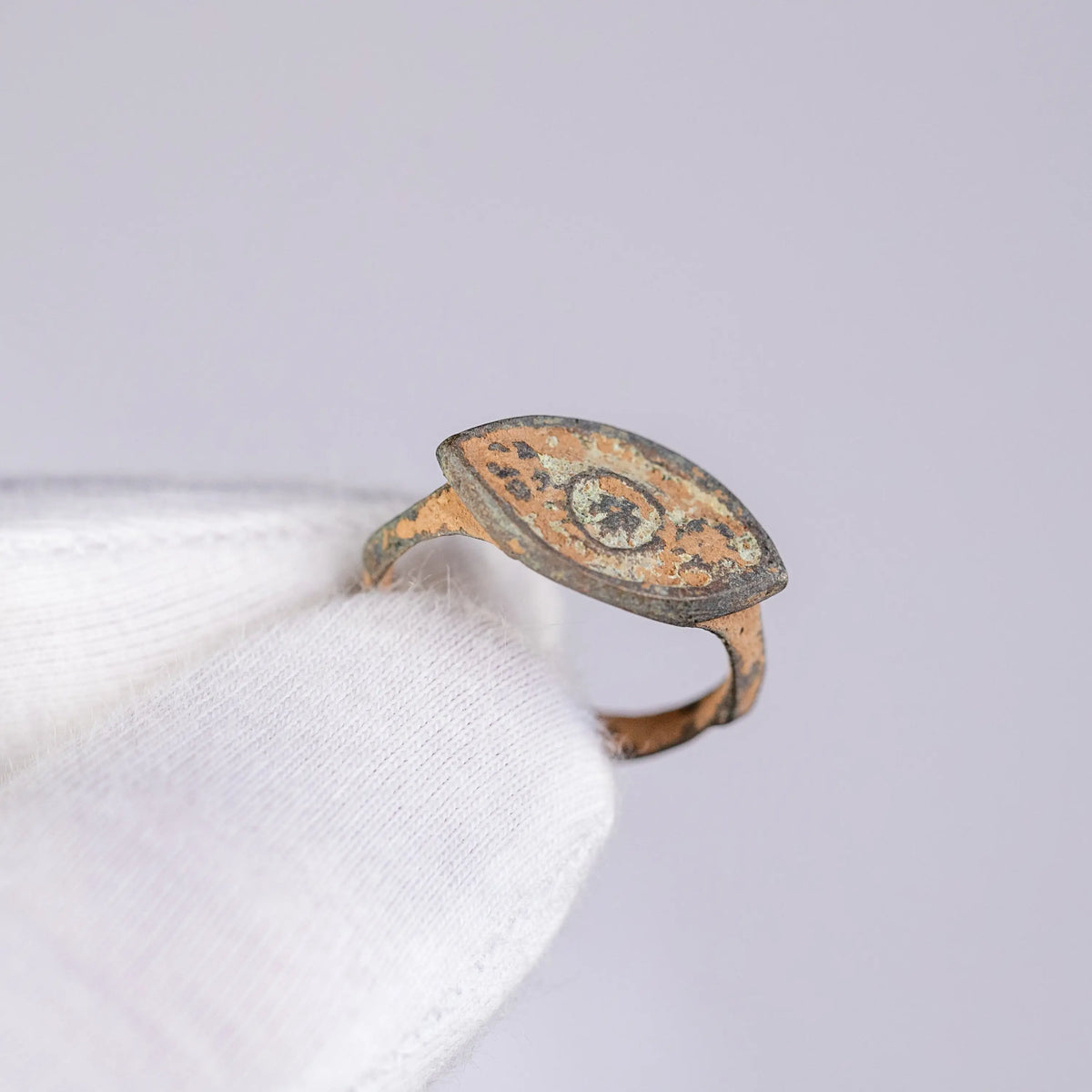 Late Roman Bronze Ring 'Vitorius' (2nd-4th c. AD) EU 51/US 5.5