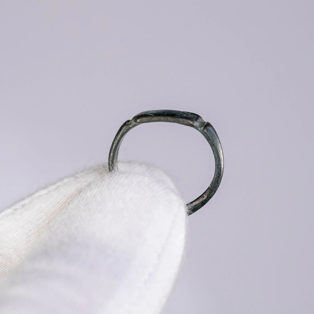 Bronze Ring with Geometric Polygonal Bezel – “Marcellus” (3rd–7th c. AD) – EU 50 / US 5.25 Aurora Antiqua