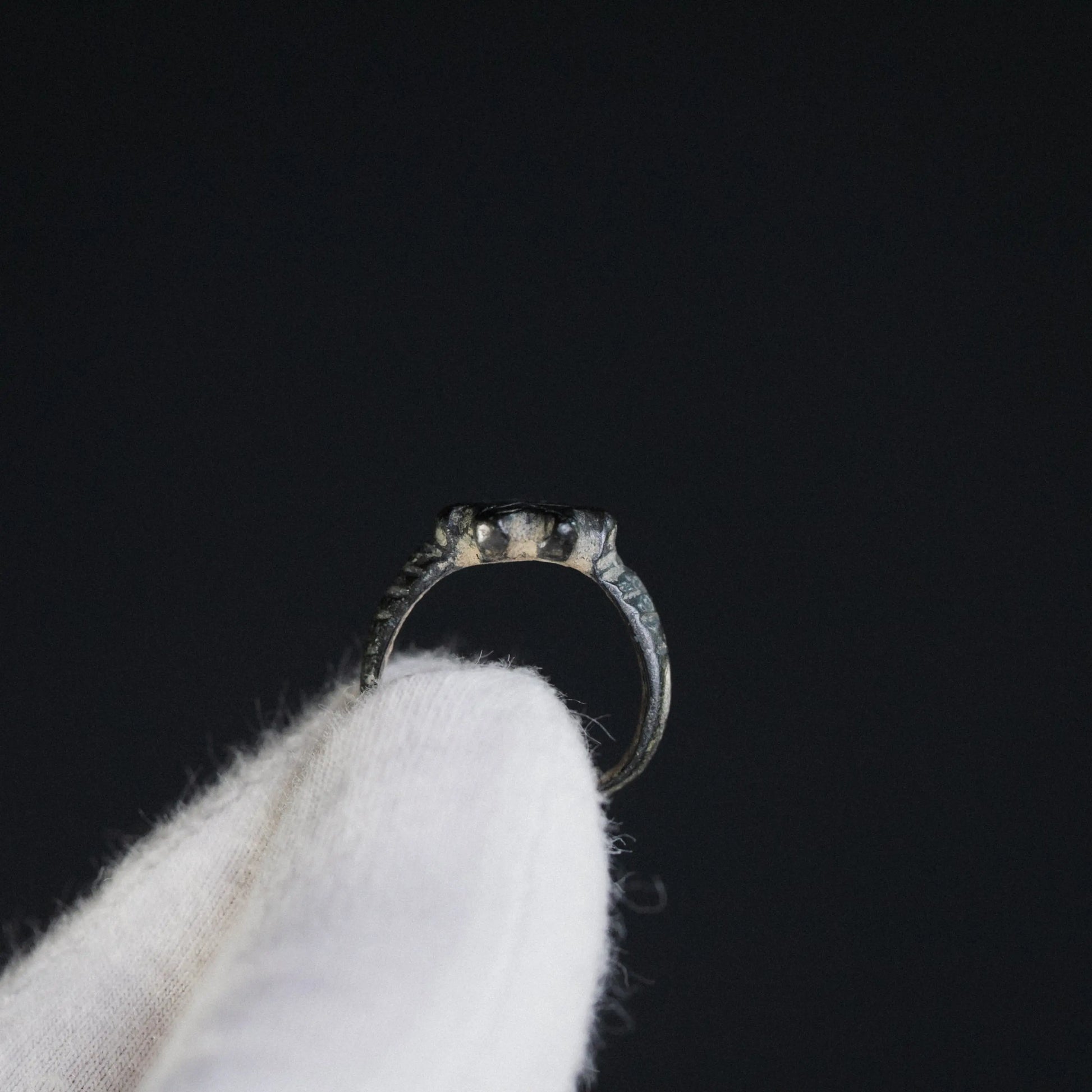 “Laurentius” – Medieval Bronze Signet Ring (12th–14th Century AD) – EU 52 / US 6 Aurora Antiqua