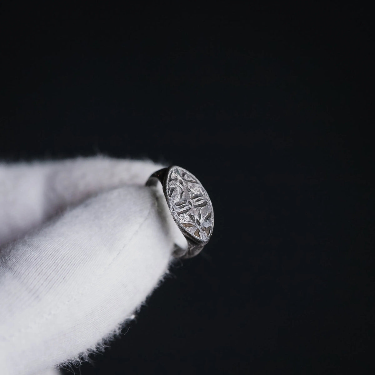Medieval Silver Seal Ring 'Raimundus' (11th-13th c. AD) EU 50/US 5.25