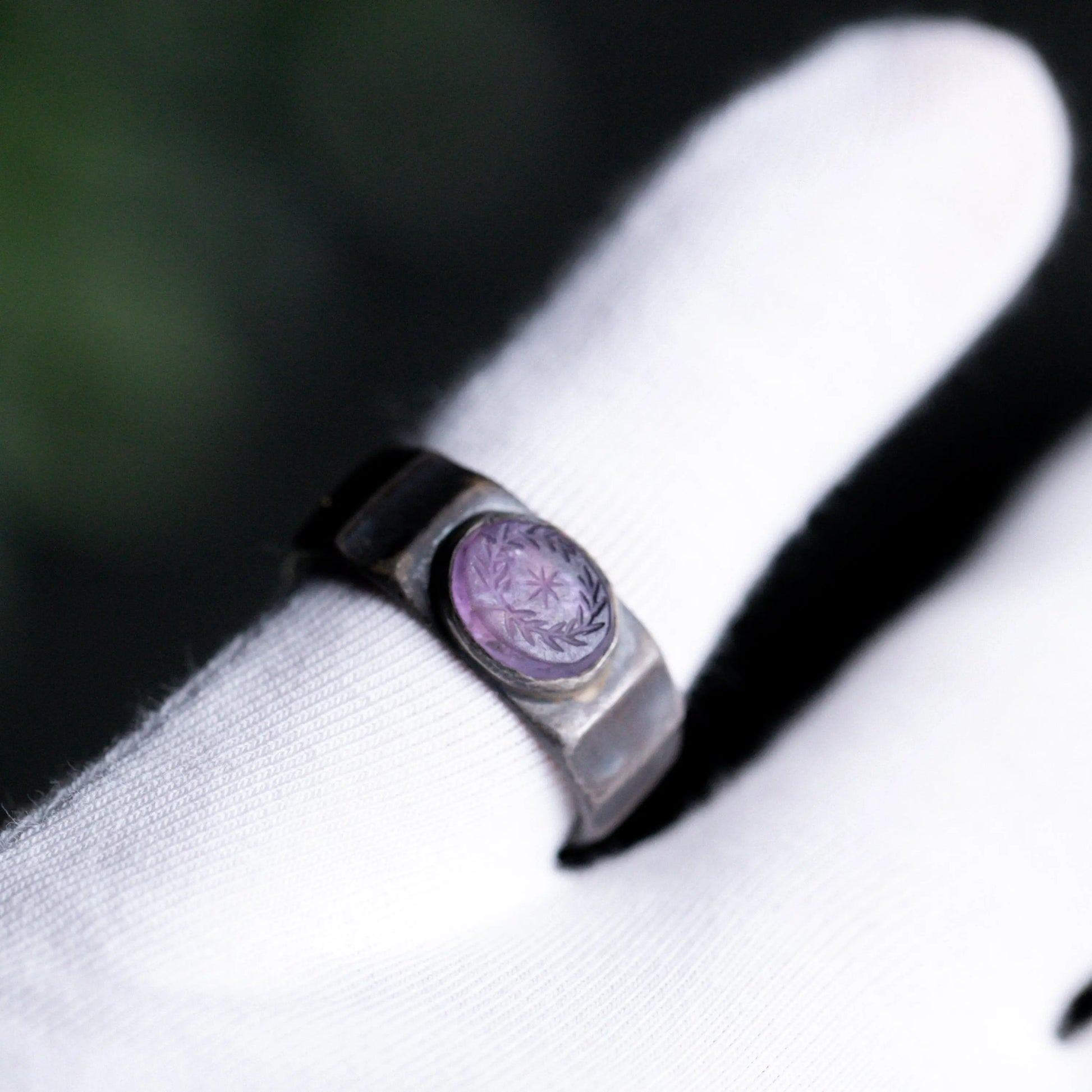 “Marcus” – Roman Silver Signet Ring with Intaglio Star & Laurel Wreath (3rd Century AD) – EU 58 / US 8.25 Aurora Antiqua