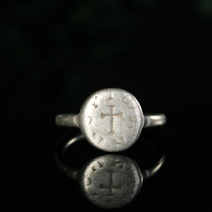 “Henricus” – Medieval Silver Seal Ring with Cross (12th–14th Century AD) – EU 65 / US 11 Aurora Antiqua