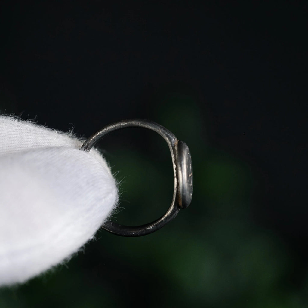 “Henricus” – Medieval Silver Seal Ring with Cross (12th–14th Century AD) – EU 65 / US 11 Aurora Antiqua