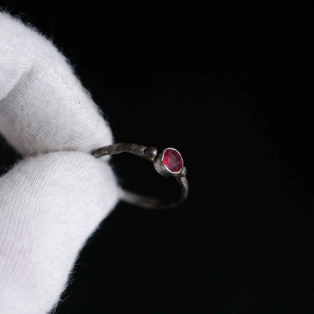 “Theodora” – Byzantine Silver Ring with Red Garnet (9th–12th Century AD) – EU 63 / US 10.5 Aurora Antiqua