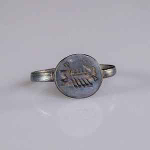 “Lucius” – Roman Silver Seal Ring Depicting a War Galley (1st–2nd Century AD) – EU 64 / US 10.5 Aurora Antiqua