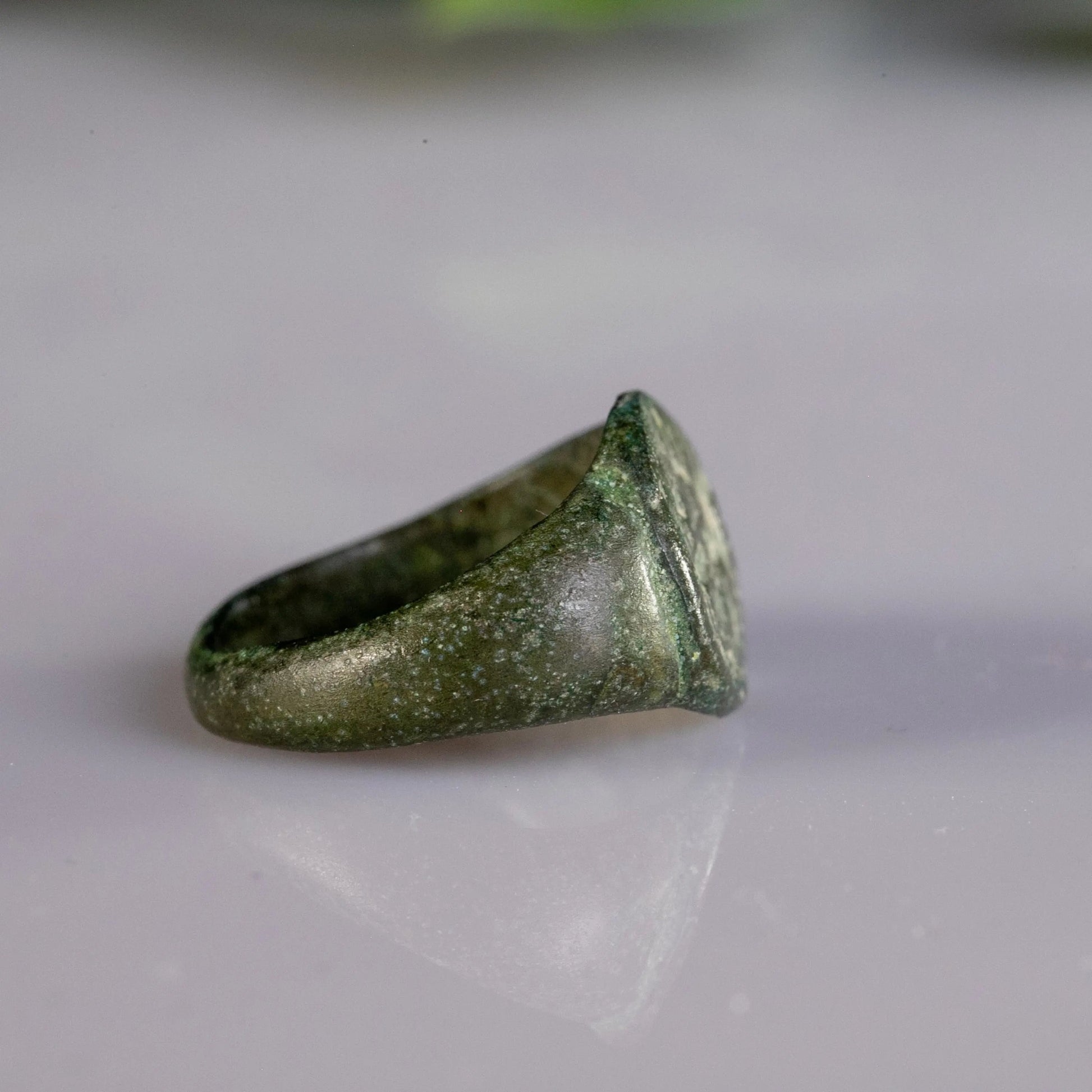 “Silvanus” – Roman Bronze Signet Ring with Hunter Scene (2nd–3rd Century AD) – EU 54 / US 7.75 Aurora Antiqua