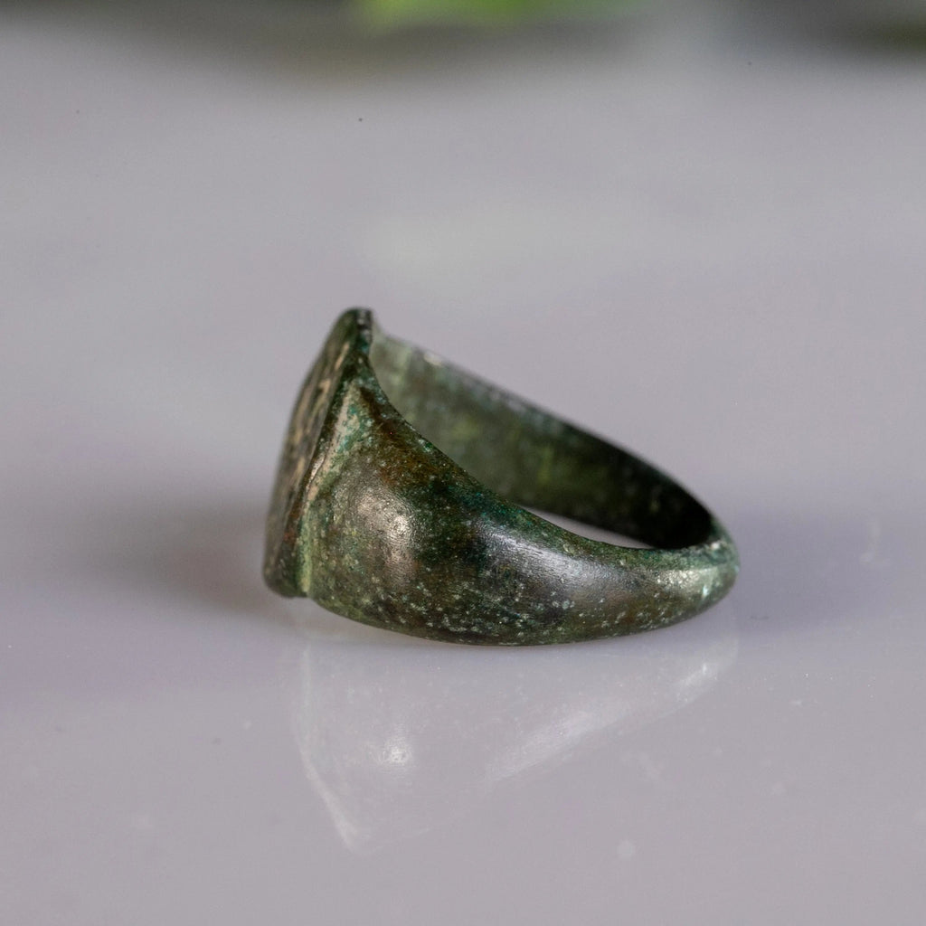 “Silvanus” – Roman Bronze Signet Ring with Hunter Scene (2nd–3rd Century AD) – EU 54 / US 7.75 Aurora Antiqua