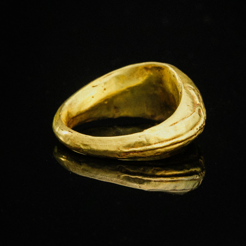 Roman High Karat Gold Ring with Carnelian Cabochon – “Aelius” (2nd–3rd century AD) – EU 56 / US 7.75