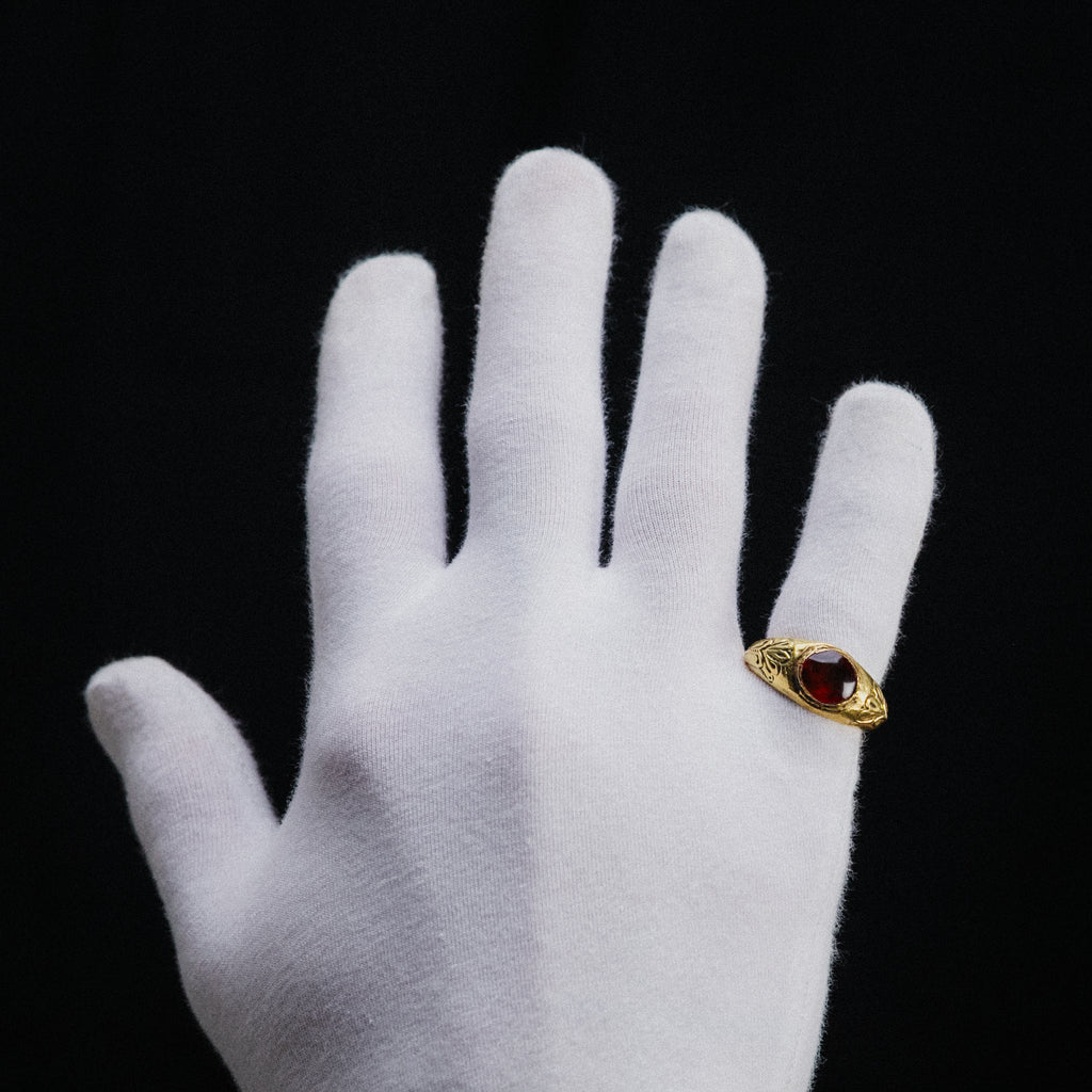 Roman High Karat Gold Ring with Carnelian Cabochon – “Aelius” (2nd–3rd century AD) – EU 56 / US 7.75